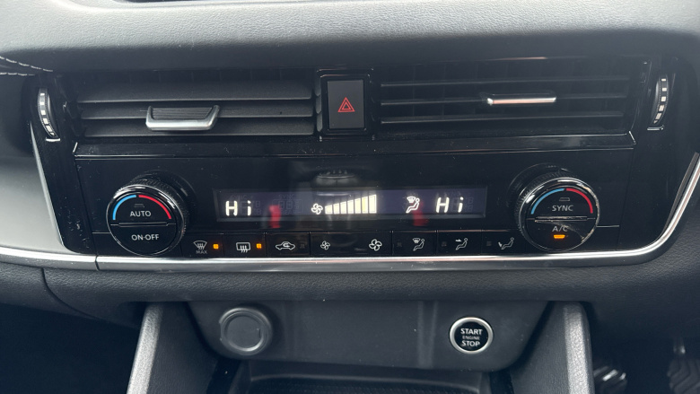 Nissan Qashqai 1.3 DiG-T MH 158 Acenta Premium 5dr Petrol Hatchback